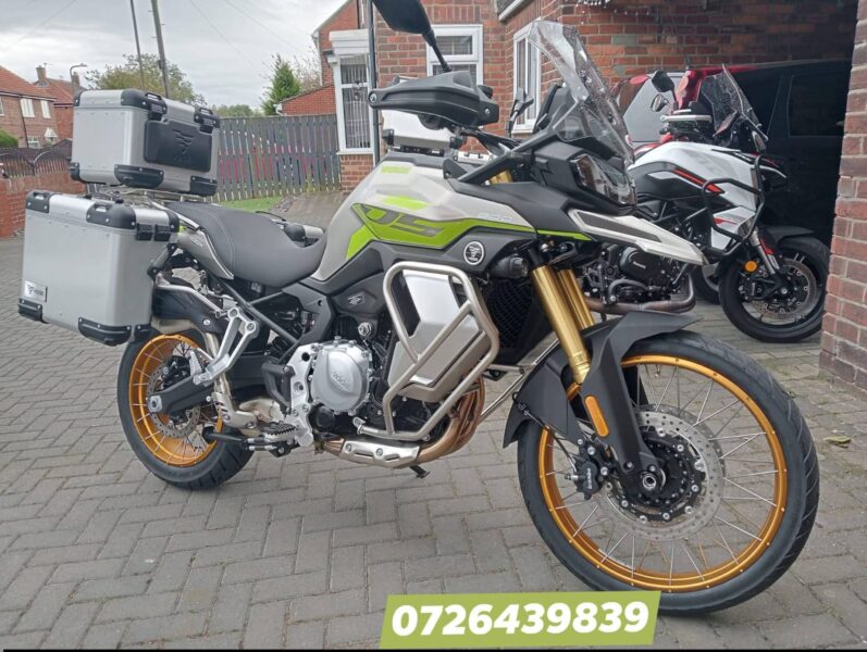 VOGE DSX 900